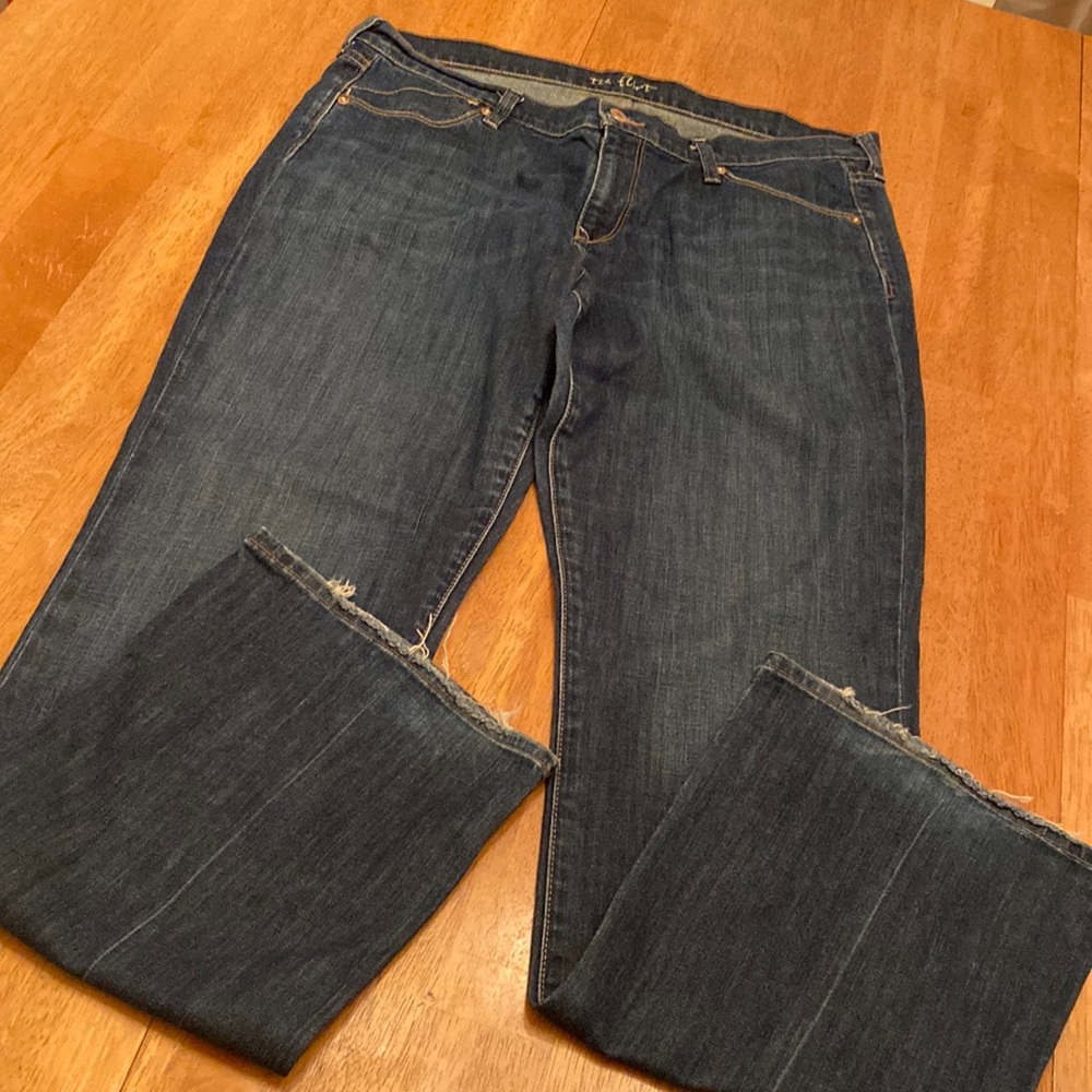 Old Navy The Flirt medium to dark wash denim jeans nice size 14 Long